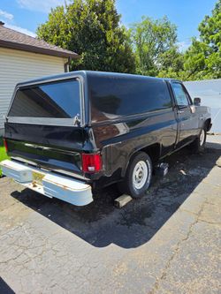 truck chevy.   1986