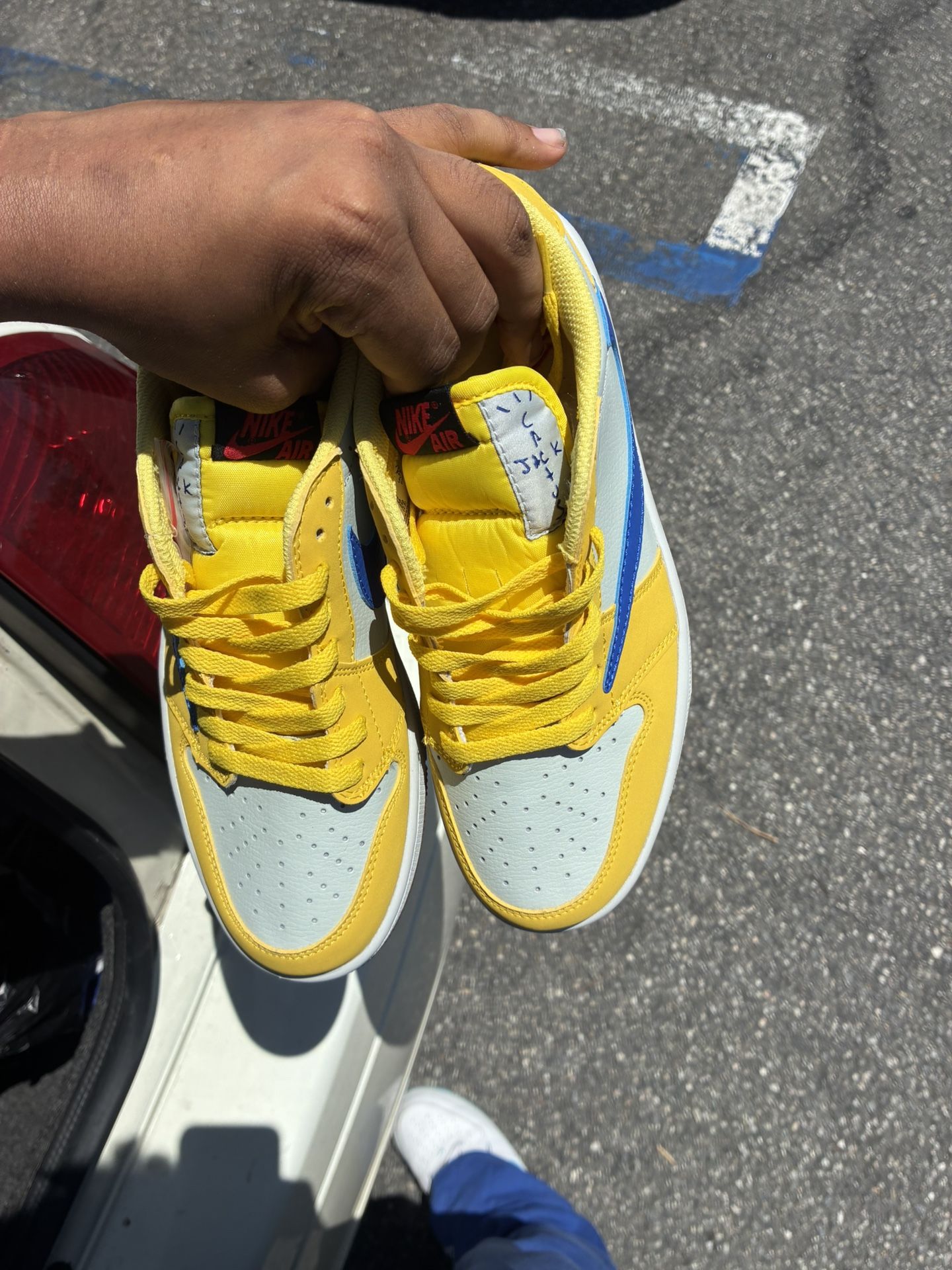 Jordan 1 Retro Low Travis Scott Canary