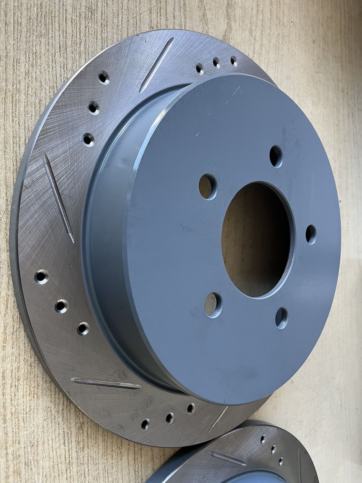 Ford F150 99-00-01-02-03 Rear Drill Slot Rotors Ceramic Brake Pads