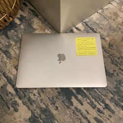 2020 MacBook Air OS Sequoia 15.7.5 with 256GB SSD, and 16GB Ram