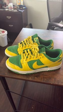 Nike Dunks reverse brazil 8.5