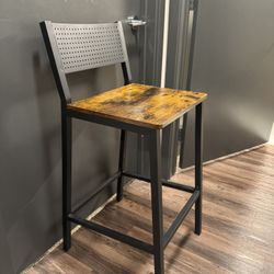 Bar stool (4 Stools) 