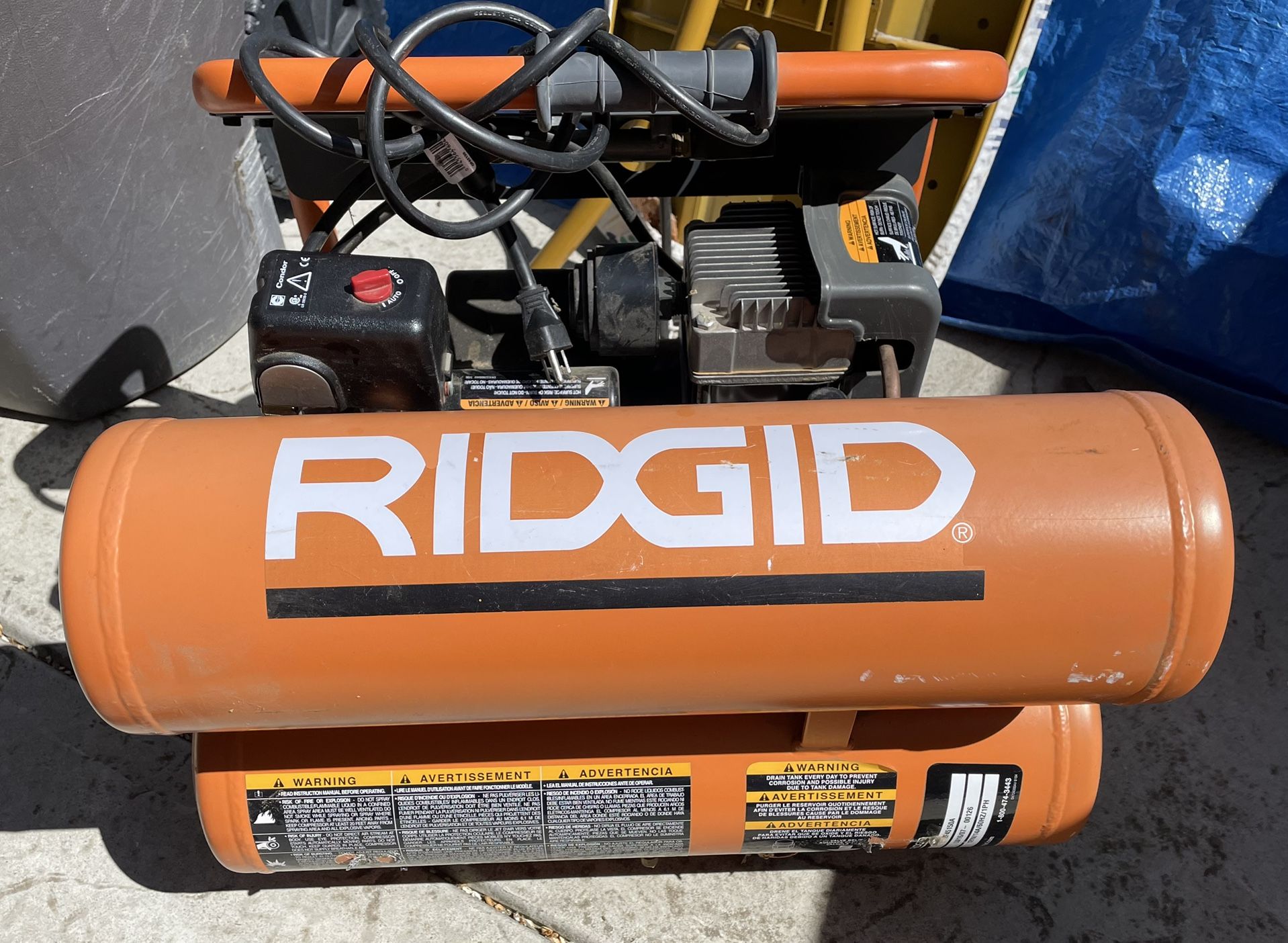 4.5 Gallon/Dual Tank RIDGID Air Compressor for Sale in Tracy, CA OfferUp