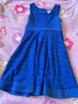 Girls dresses size 6 (total of 4 dresses)