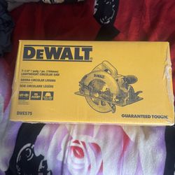 Dewalt Saw 