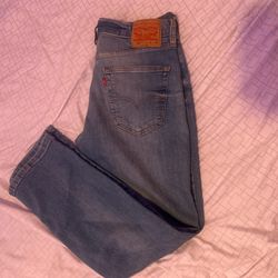 514 levi's light blue jeans. w31 L30