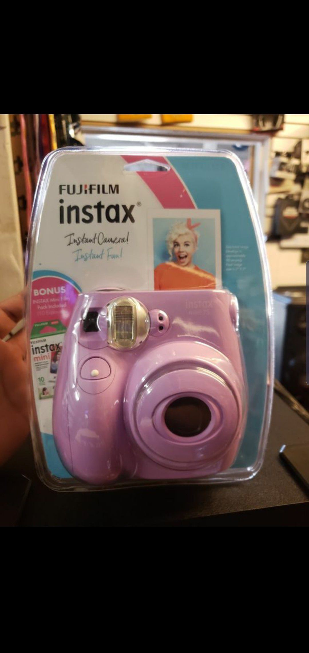 Instant film camera