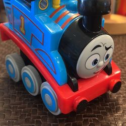 Thomas & Friends Toddler Toy Train Press ‘n Go Stunt Thomas Engine for Racing 