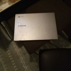 Samsung Chrome Laptop 
