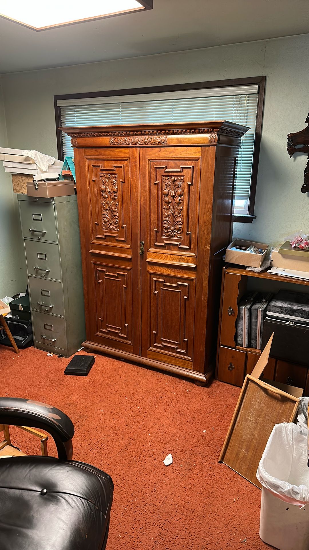 Armoire