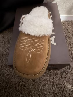 Ariat Slippers