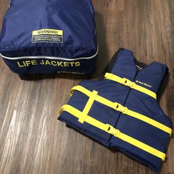 4 West Marine Runabout Life Jackets