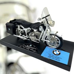 Vintage 1960 BMW R60-2 Motorcycle 1:10 Diecast Tootsietoy 3305 w/ Box Display