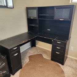 Wooden Office Corner Desk With Nook
