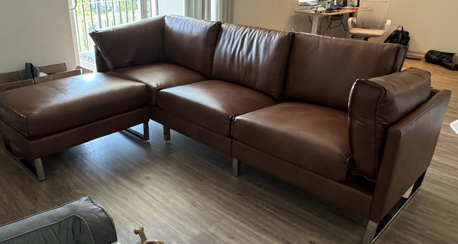 Faux Leather Chaise Sectional With 2 Ottomans