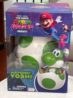 Hatchin' Yoshi The Super Mario Galaxy Movie Nintendo Egg Interactive Figure
