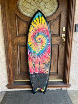 dhd mini twin surfboard 5’1 - $300