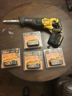 NEW DeWalt 20V 6Ah Batteries (4x) – Unopened