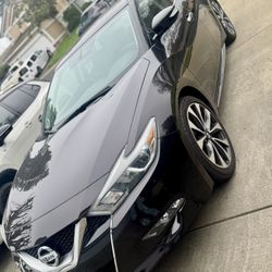 Nissan Maxima SR Sedan 4D