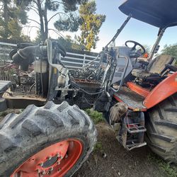 M5-111 2015 Shuttle Tractor AS IS