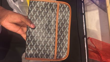 black goyard toiletry bag