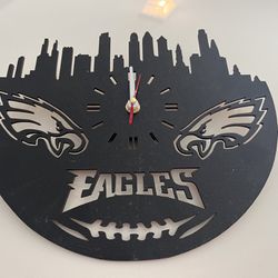 Philadelphia Eagles Wooden Wall Clock (New!)
