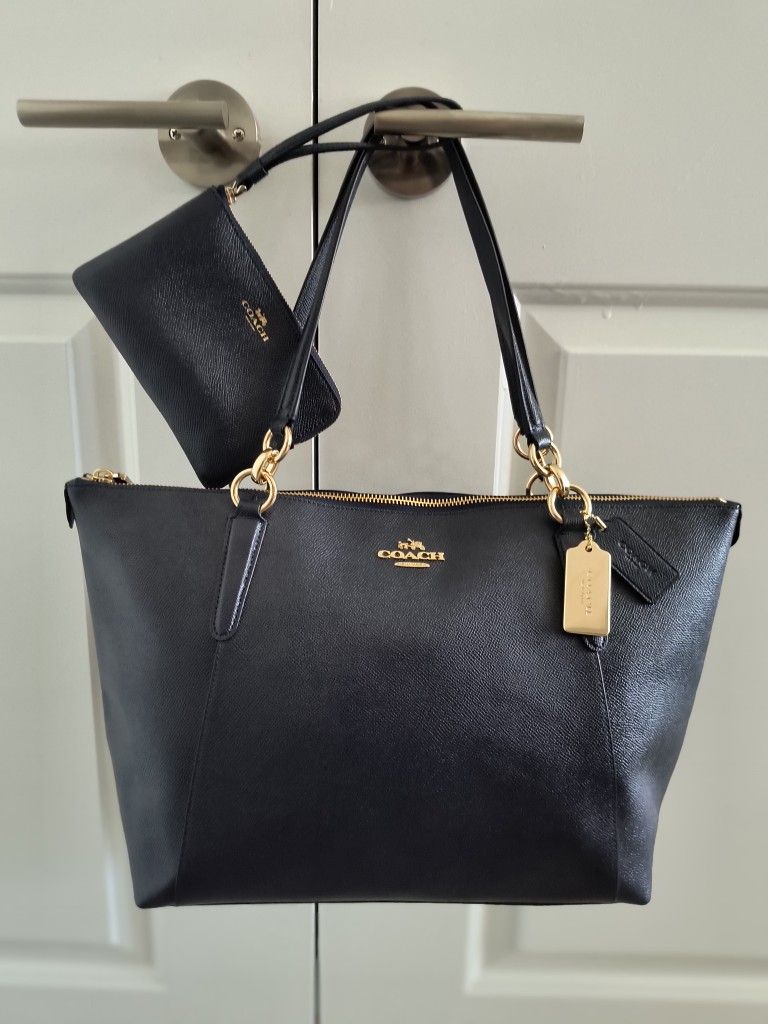 Rare Coach Shoulder Tote In Midnight Crossgrain Leather (Ava F7526) - New!