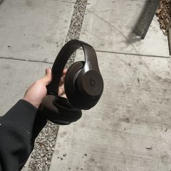 Beats Studio Pro 3 (brown)