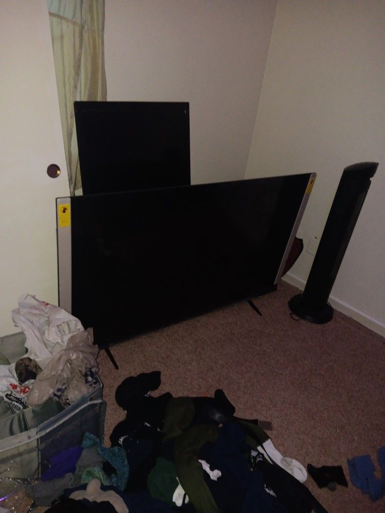 Damaged LCD 55 inch 1080p and 65 inch 4k tv