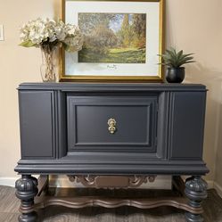 “Mount Airy” vintage Sideboard, Credenza, Bar, Statement Piece 