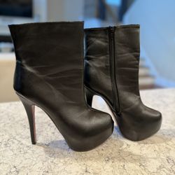 Black Ankle Boots With Red Bottoms Sz 9 1/2