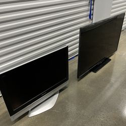 TV Bundle - 32” and 55” - Great Condition