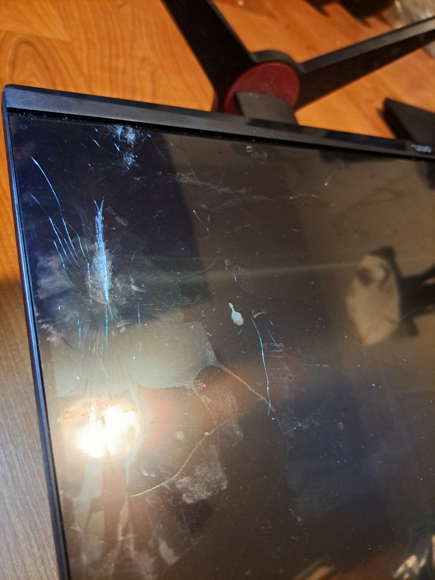ONN 100027813 24" Monitor (Cracked Screen + No Cables)