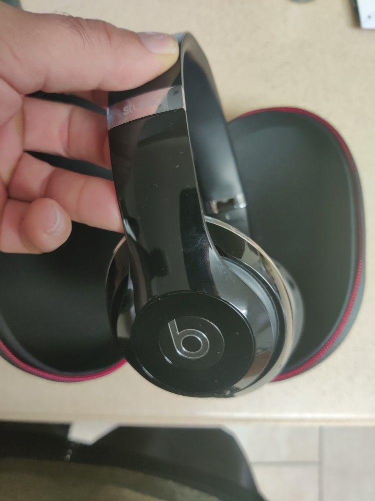 Beats Studio Wireless Over Ear Headphones