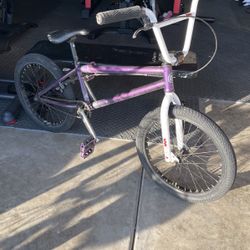 Purple kink cheap bmx bike