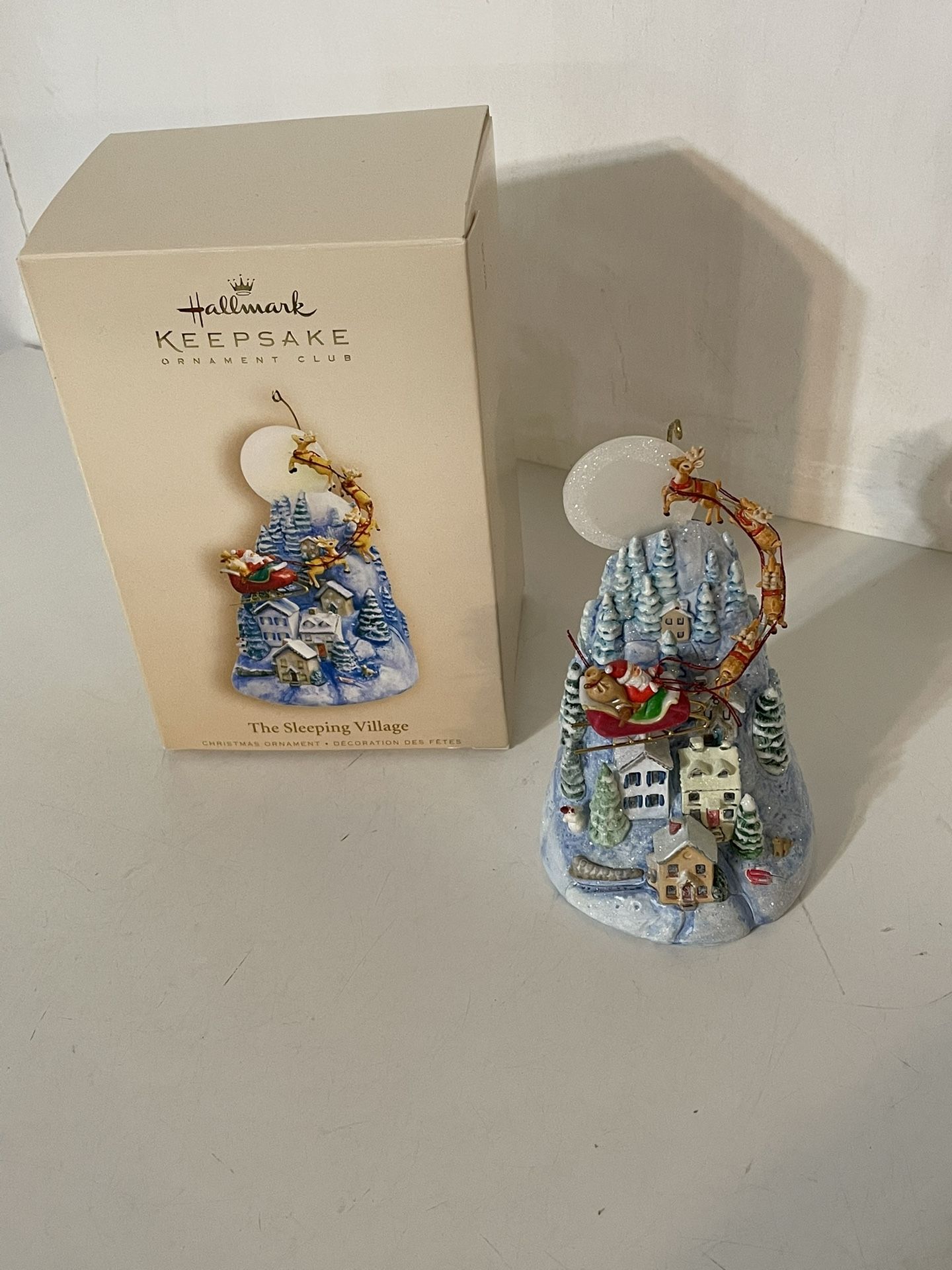 Pretty Holiday Ornament