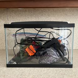Fish Tank 10gal W Accessories 