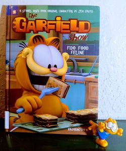 Garfield book + figurine