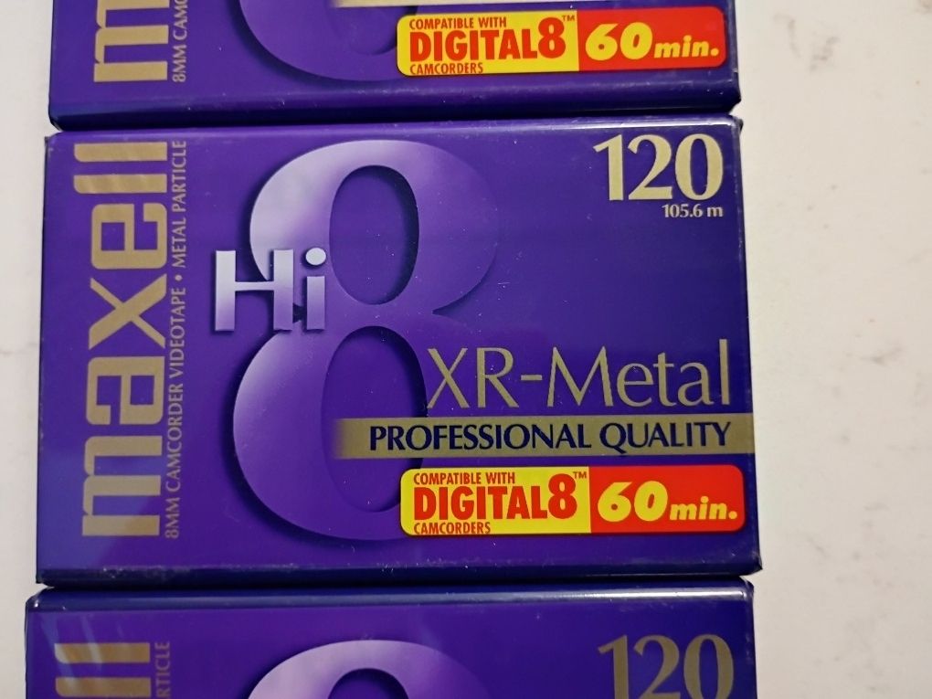 Maxell Hi-8 Tape XR Metal 120 min 8 mm Professional Quality (Set of 4)