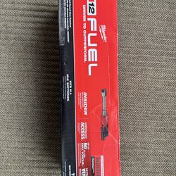 Milwaukee Electric - M12 Fuel. Insider. Extended Reach Box Ratchet