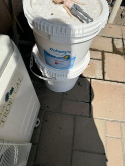 Dohenys Pool