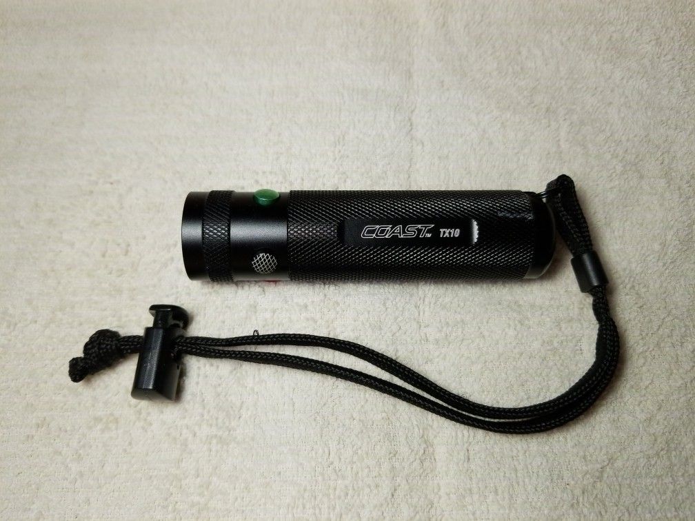 Coast 4 color flashlight