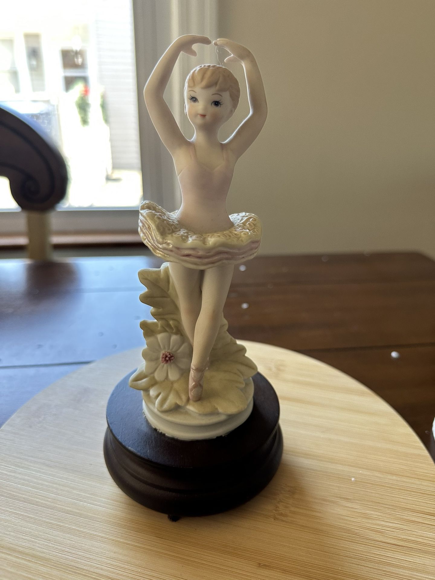 VINTAGE Lefton Ballerina music box