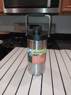 Ozark Trail 1/2 Gallon Double-Wall Vacuum-Sealed Stainless Steel Water Jug