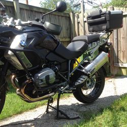 BMW R 1200 GS less than 1000 miles, 2011, in excellent condition '