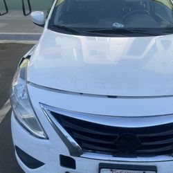 2018 Gas Saver Nissan Versa SV for 2800