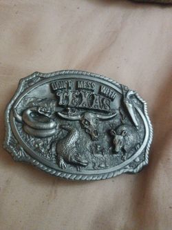 1987 Don't mess with Texas belt buckle.