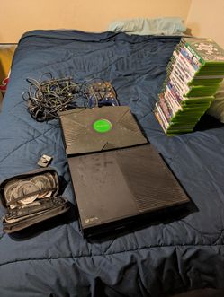 Xbox One + Original Xbox + Sony PSP Bundle - 27 Xbox Games, 2 Controllers, Cables