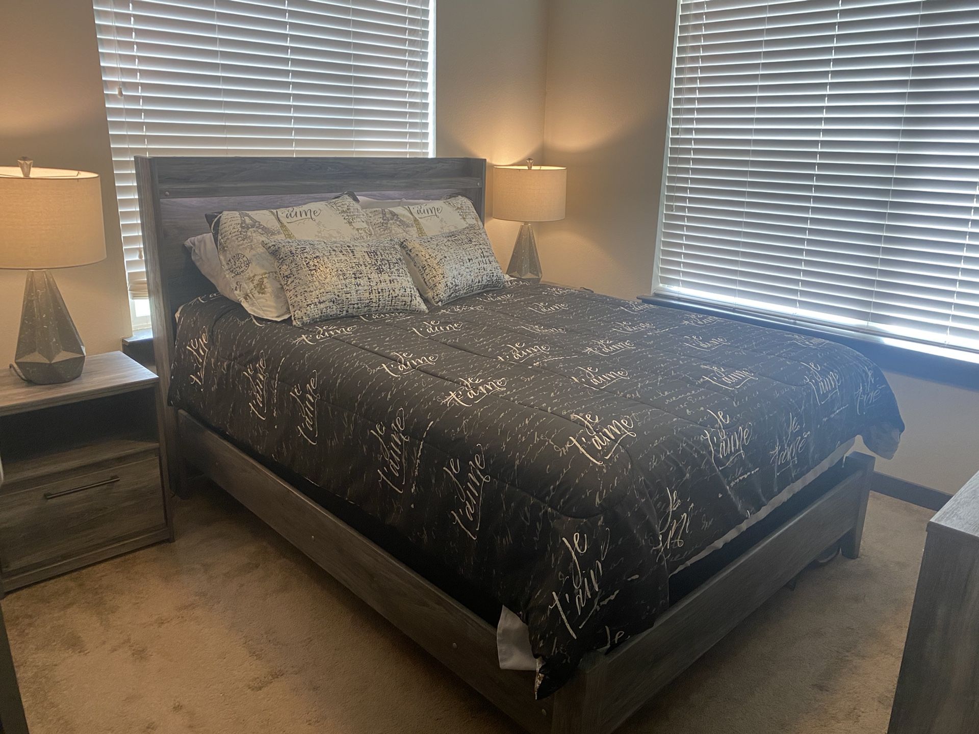 QUEEN BEDROOM SET WITH FREE MATTRESS AND BOX SPRING!!