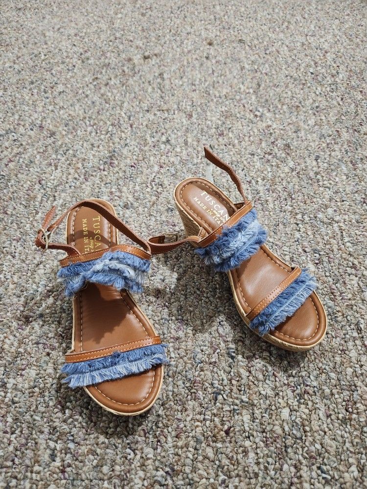 Women Denim Shoes Size 7 Barely Used